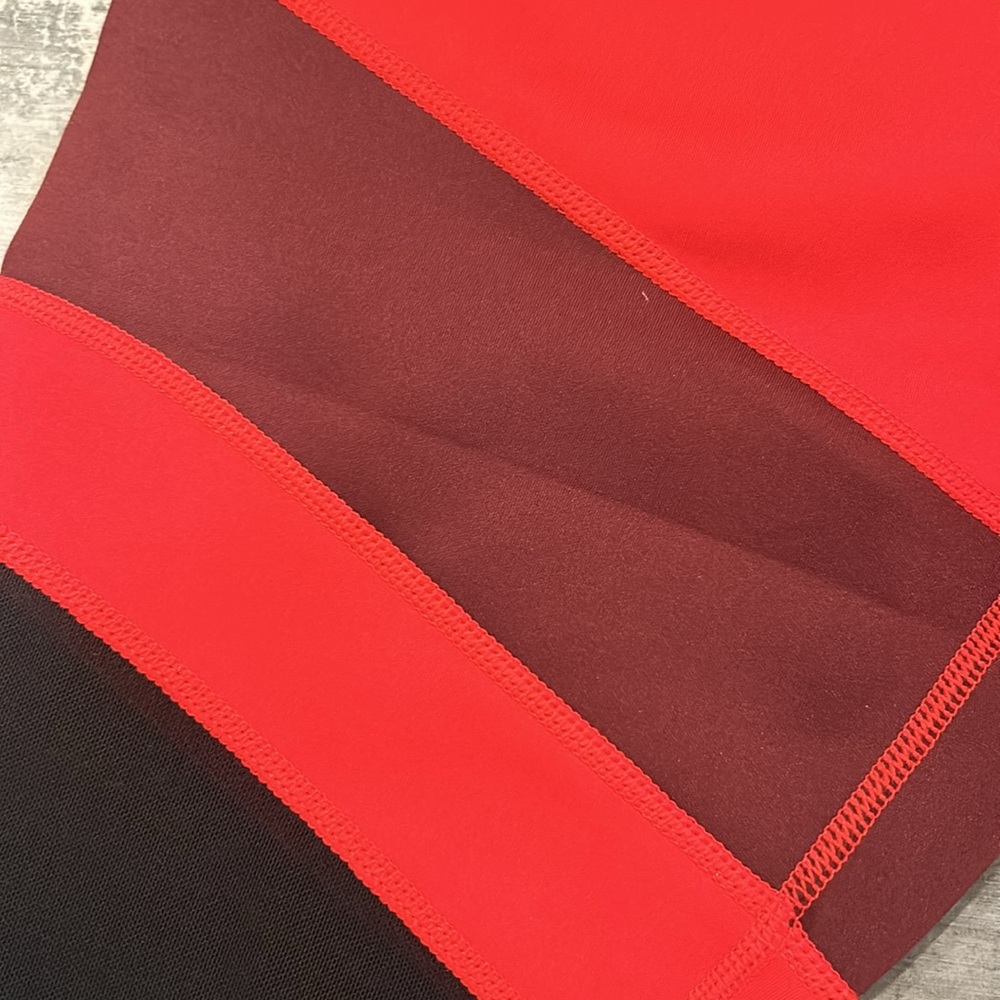 BNWT! SECNDNTURE Women’s Red/Black Long Biker Compression Shorts ❤️🖤 - Picture 3 of 7